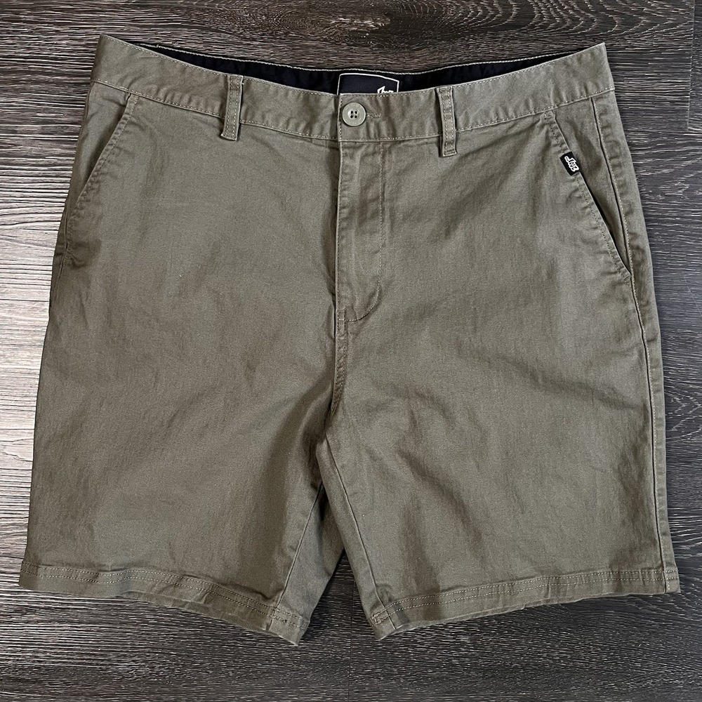 Lost Mens Chino Shorts Khaki Flat Front Size 34 Logo Casual Coastal Preppy Golf